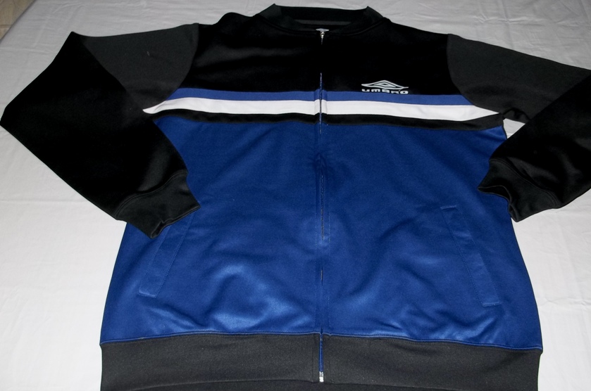 ◆UMBRO◆ Fluffy Women's Brushed Full Zip Jacket Charcoal UP 2475984.jpg
